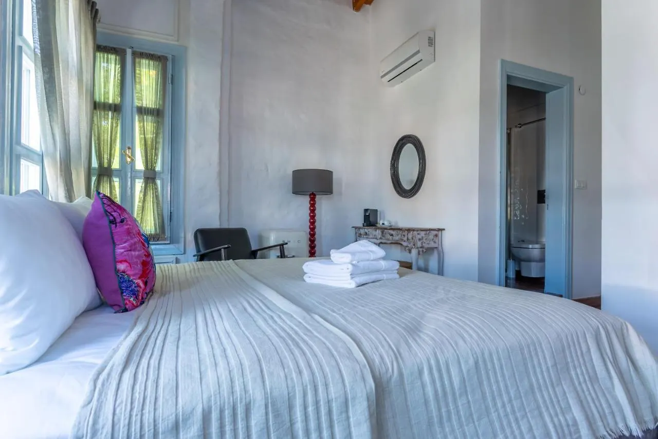 Alacati Tas Otel