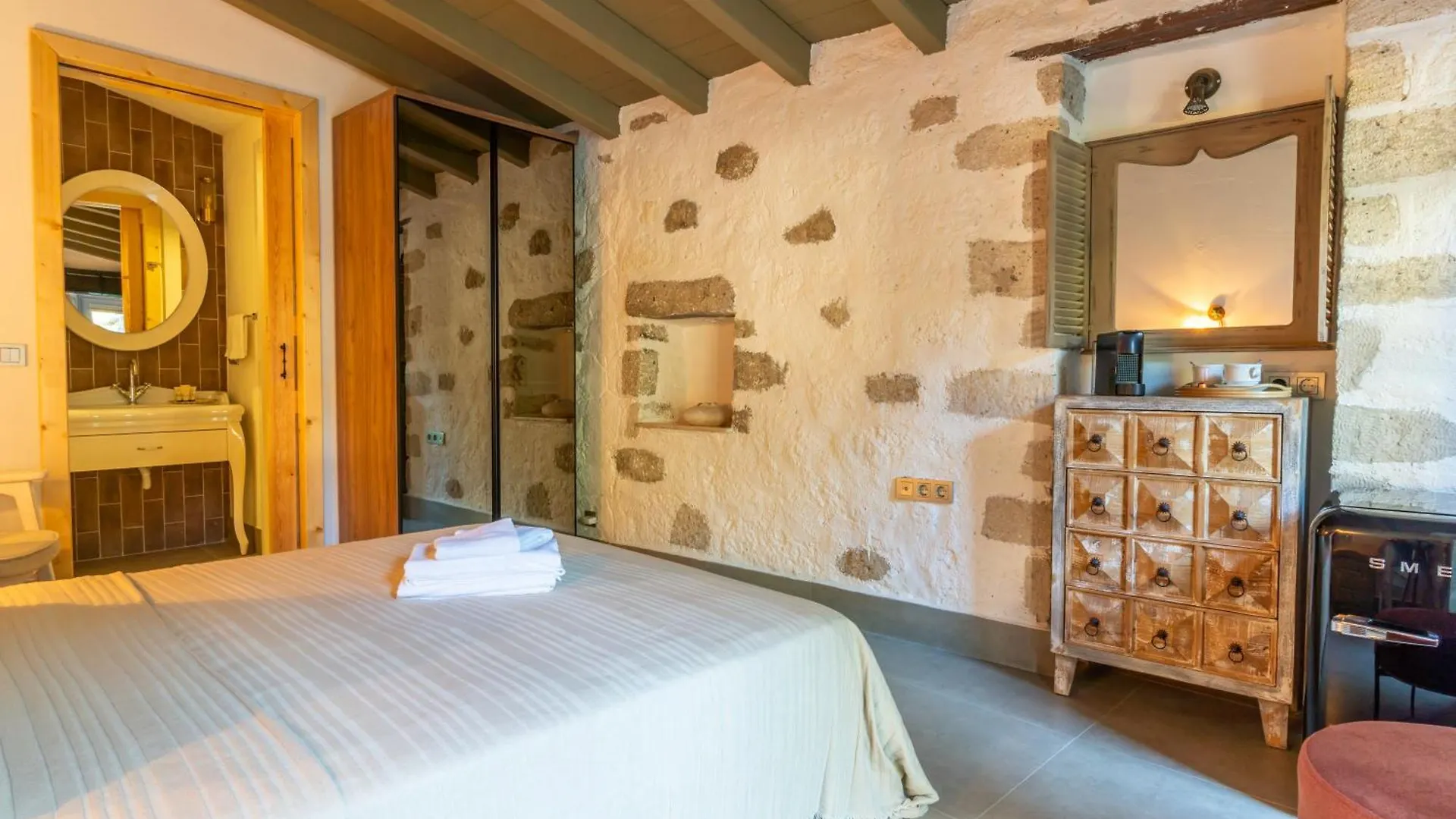 Alacati Tas Otel 3*,