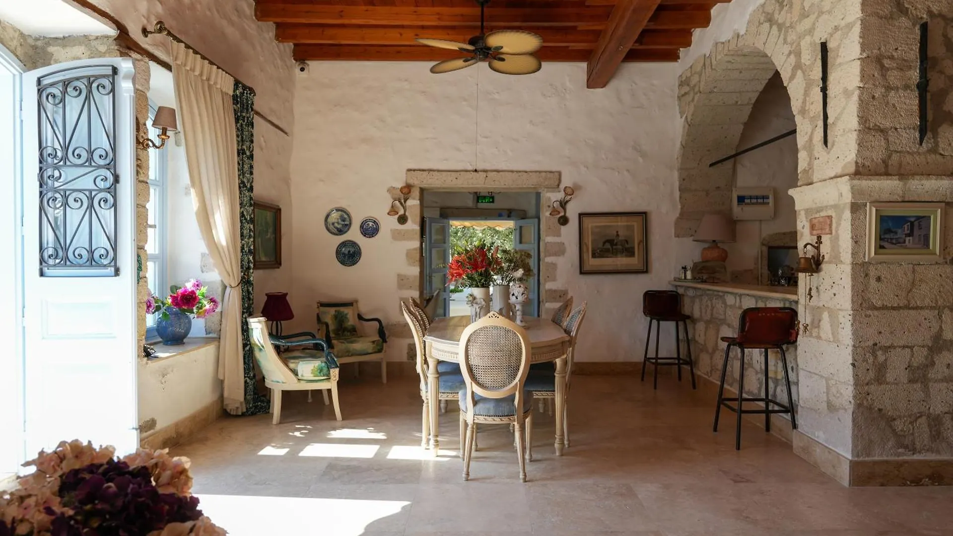 Hotel Alacati Tas Otel