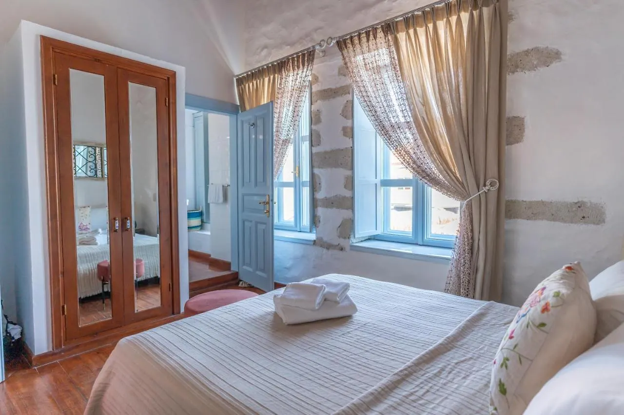 Ξενοδοχείο Alacati Tas Otel