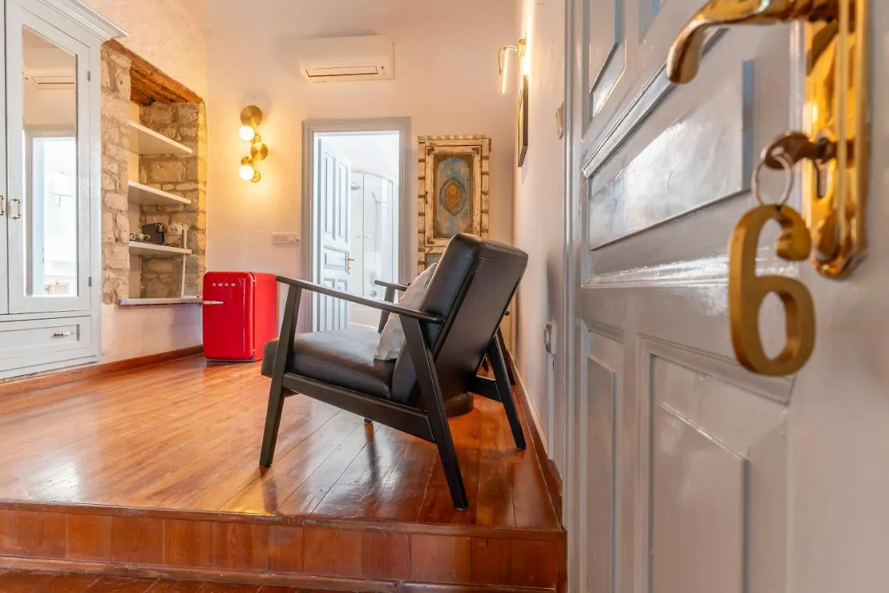 Alacati Tas Otel Ξενοδοχείο