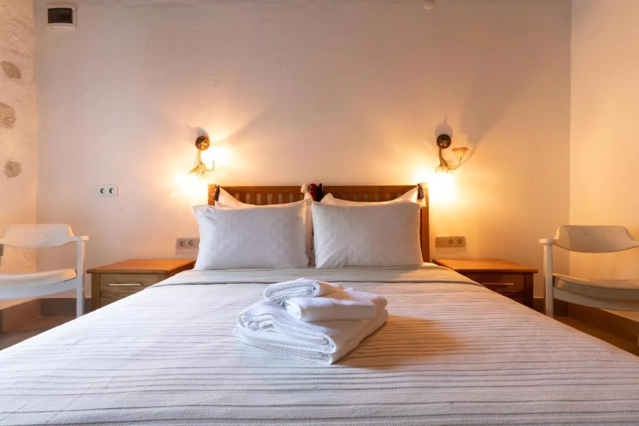 Alacati Tas Otel 3*,