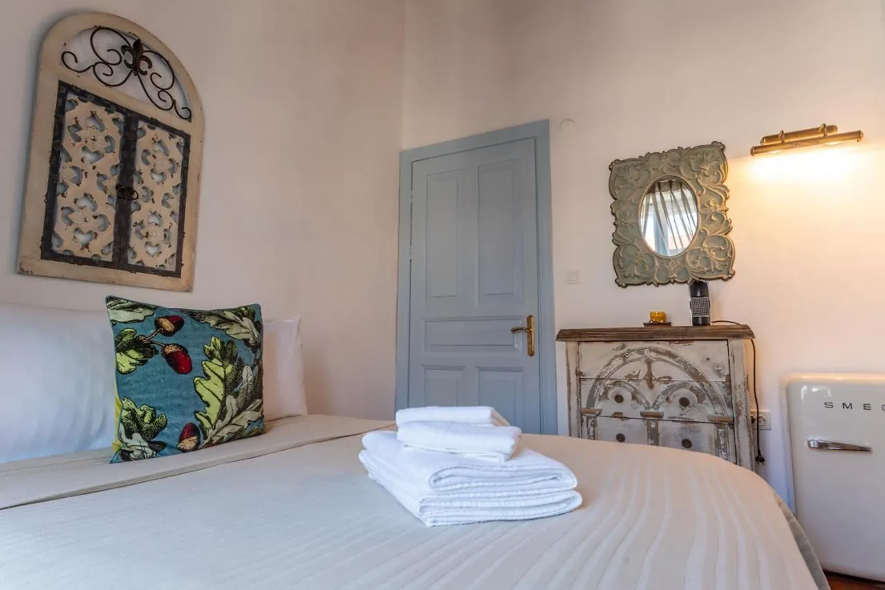 Alacati Tas Otel Ξενοδοχείο